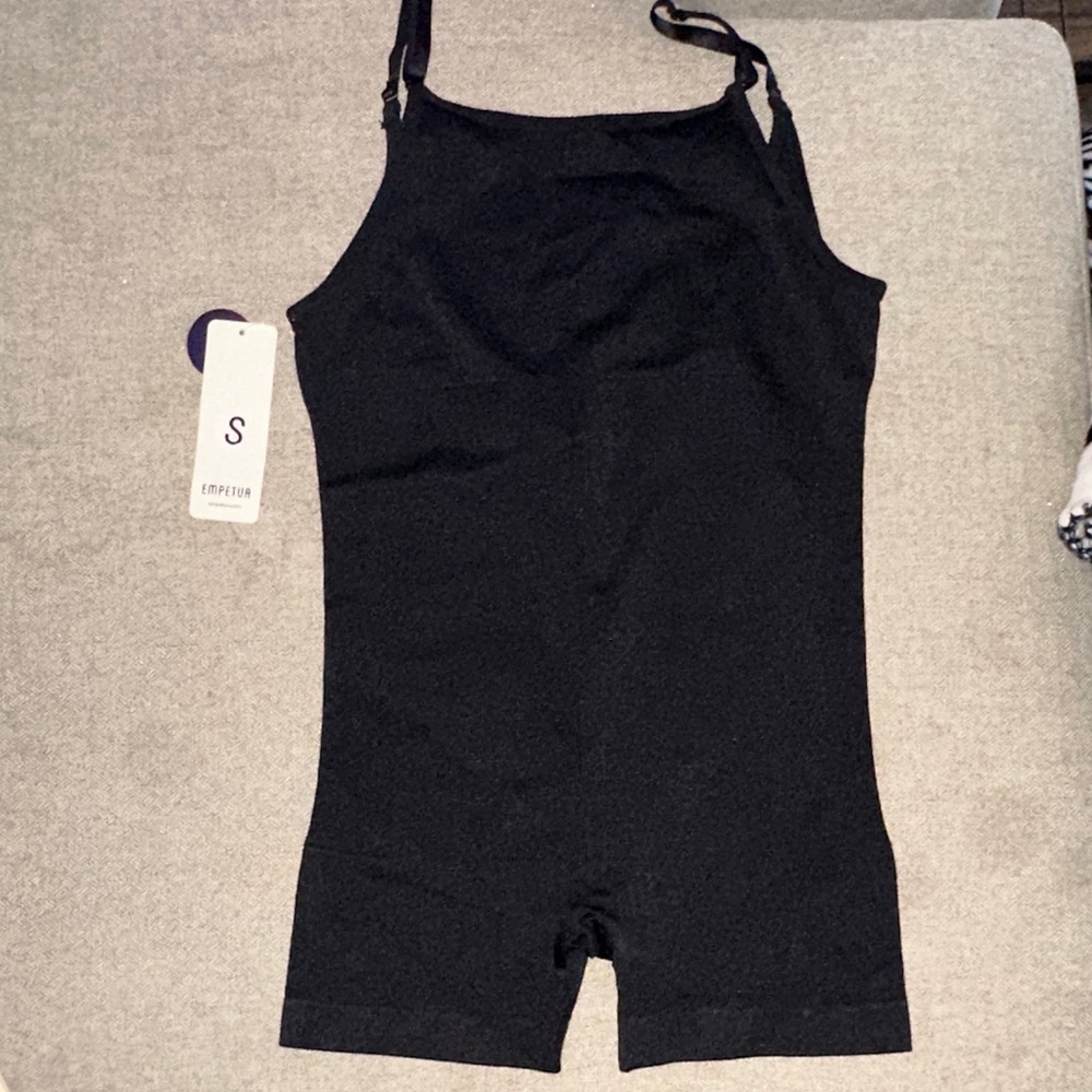 Classic Black Shapewear Bodysuit - Picture 4 of 5